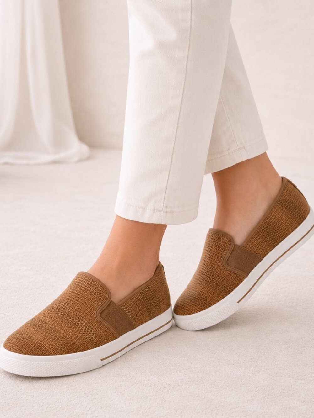 Lauren Ralph Lauren Jinny Woven Slip-On Sneakers Tan Size 9